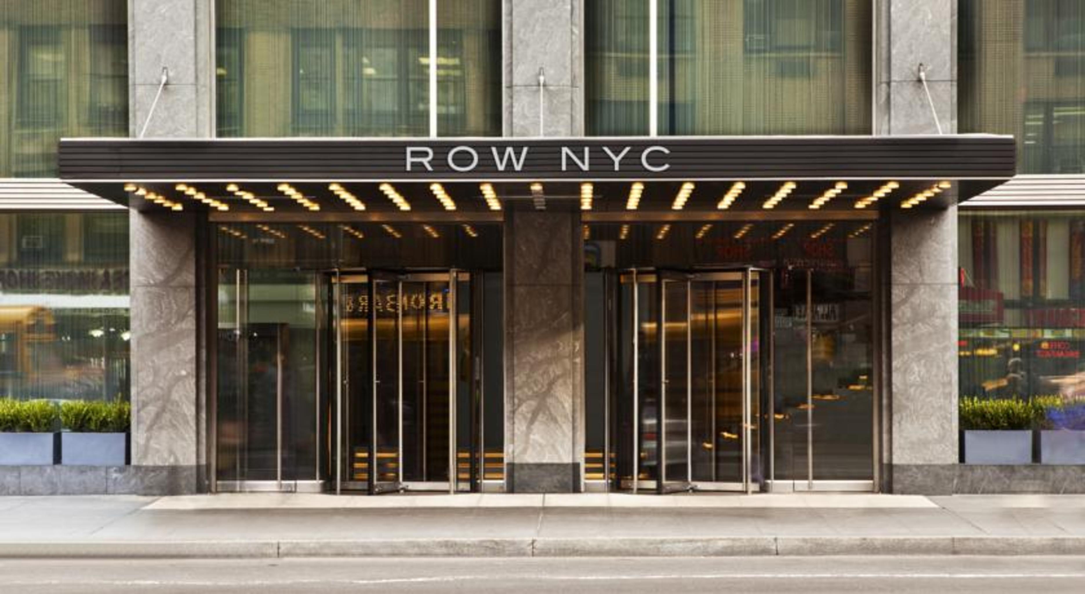 Row Nyc At Times Square Khách sạn 4*