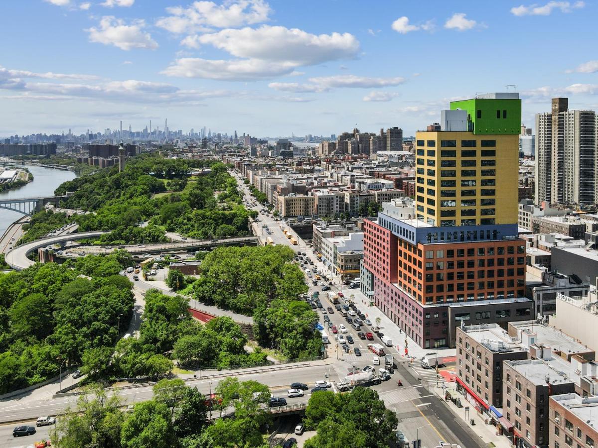 Khách sạn Radio New York
