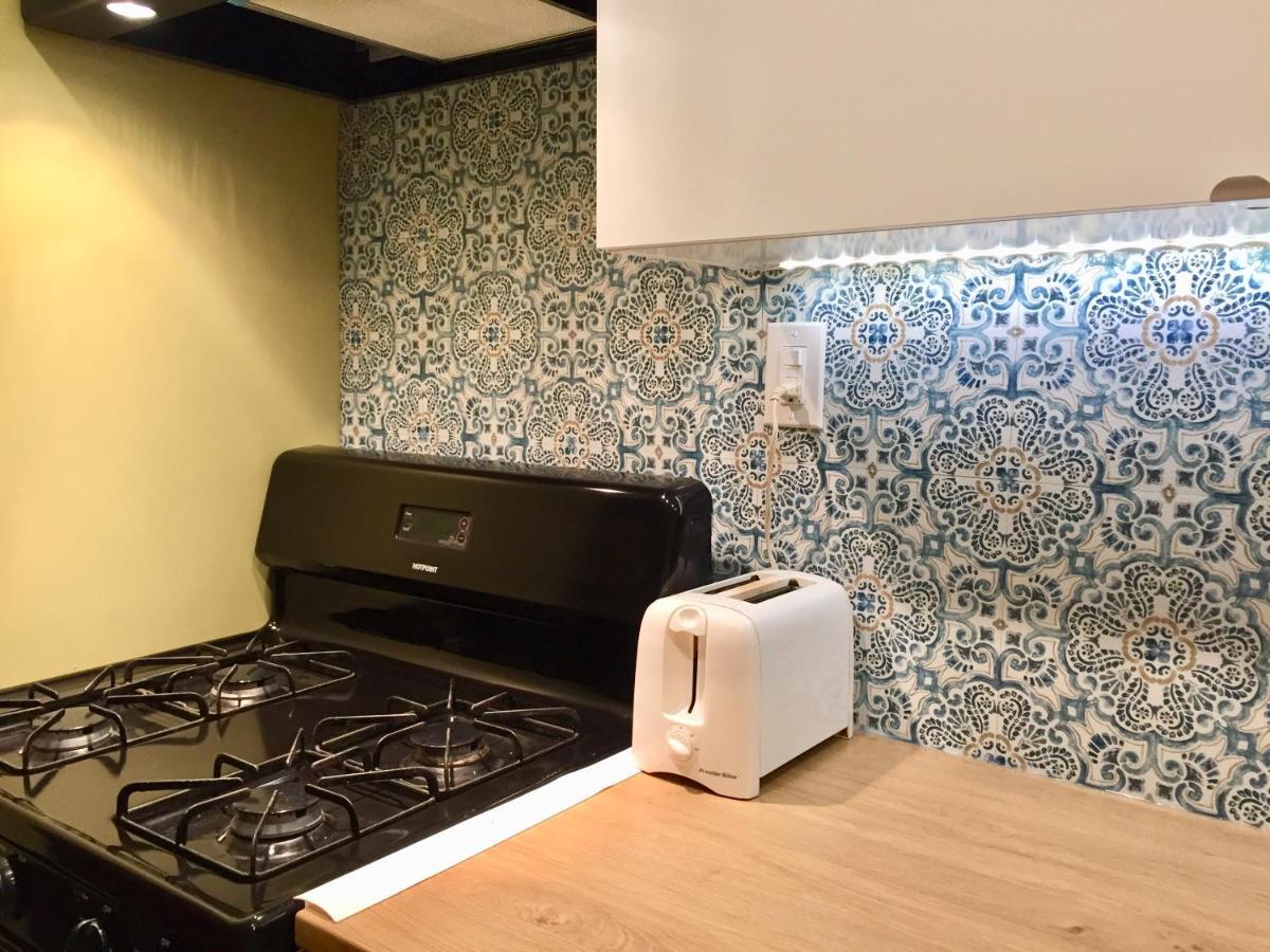 Căn hộ Cozy Multi-leveled Apartment! *