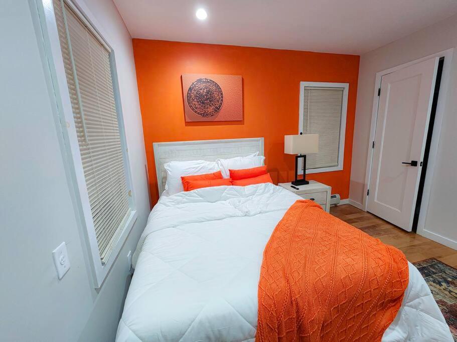 Holiday home A New Splash Of Color In The Heart Of Queens New York