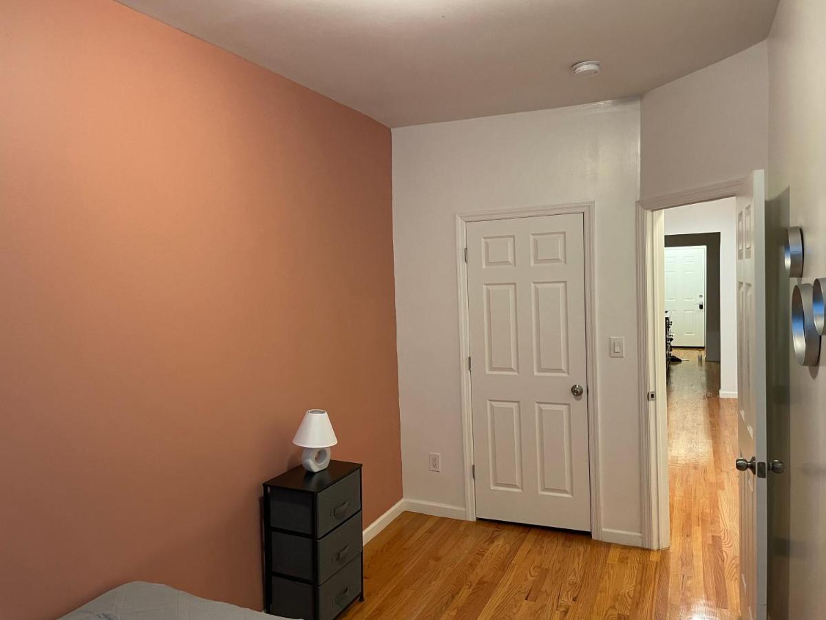 Beautiful Finished With Lots Of Space & Privacy Apartamento *