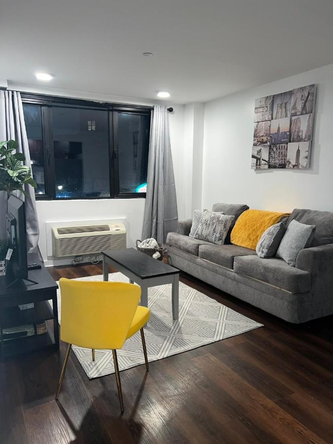 Cozy 1 Bedroom With Outdoor Patio Space * Nova York