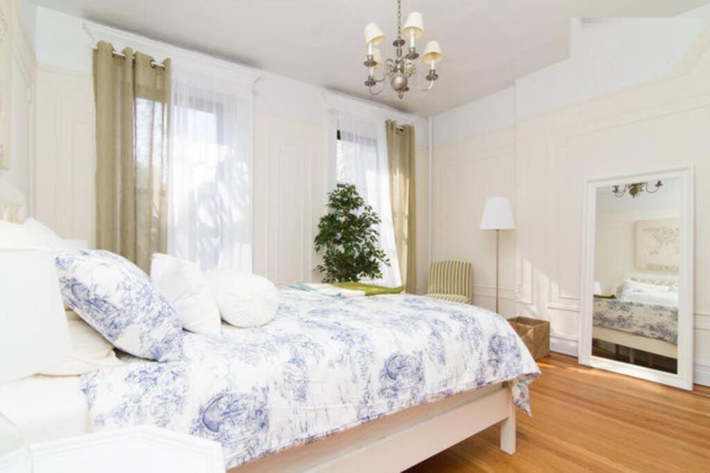 Căn hộ 211-3 Prime Union Square Large 1br Great Value *
