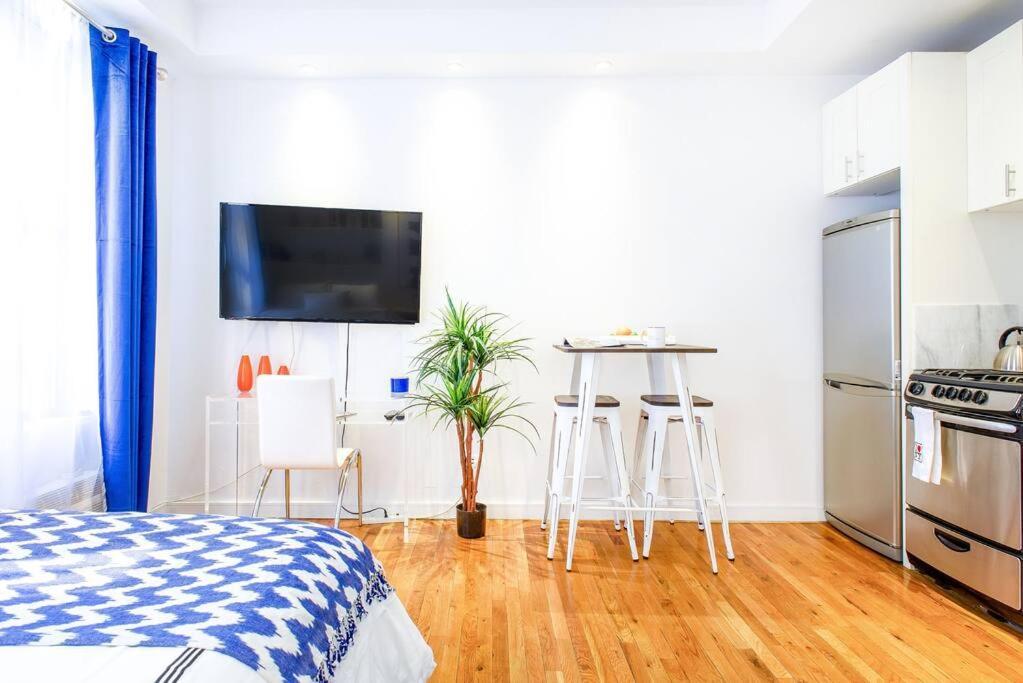 62-3b Prime Ues Walk To Park * Nova York