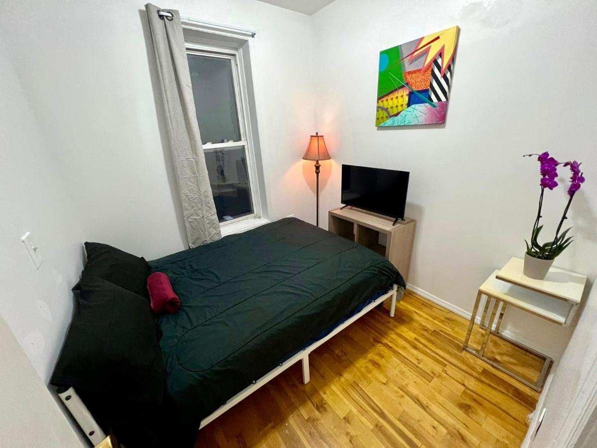 Căn hộ Private Bedroom In A Shared 2 Bedrooms Apartament - 1 Stop To Manhattan And 2 Stops Brooklyn *