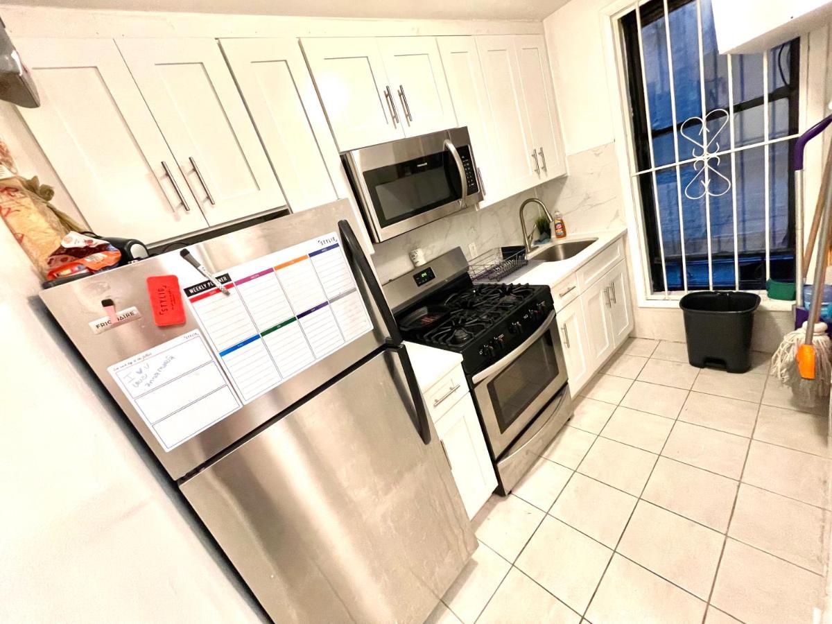 Ở trọ Bedroom 10 Mins To Times Square! And Is First Floor New York