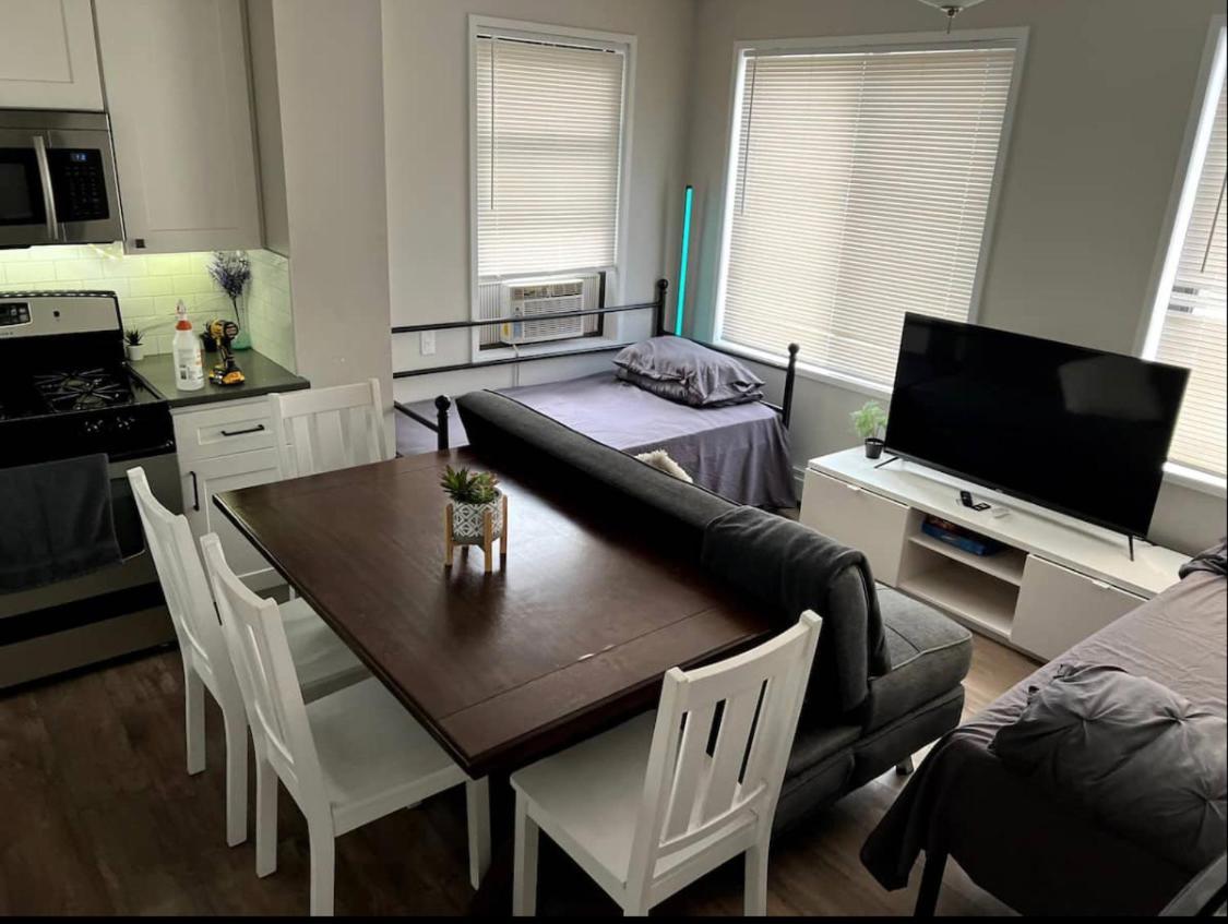 Apartamento 145 St Queens Near Jfk, Lga, & Citi Field, Free Parking In The Backyard 646-667-6696 Nova York