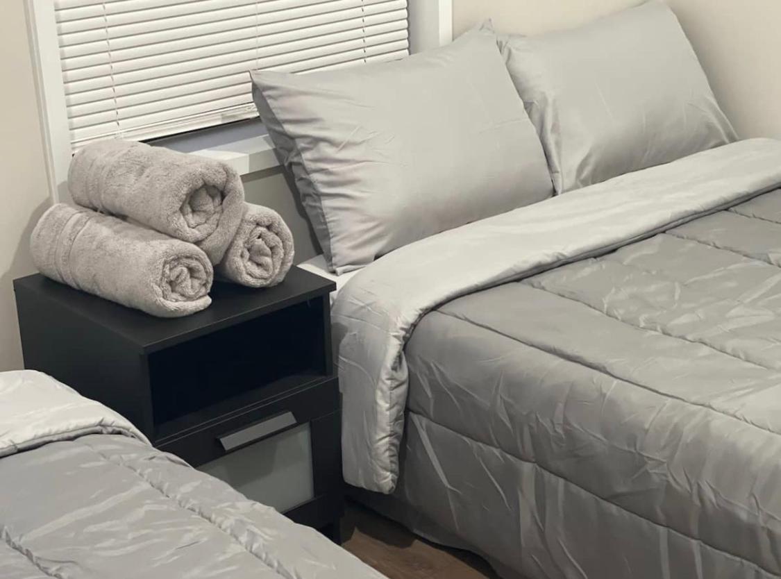 Apartamento 145 St Queens Near Jfk, Lga, & Citi Field, Free Parking In The Backyard 646-667-6696 Nova York