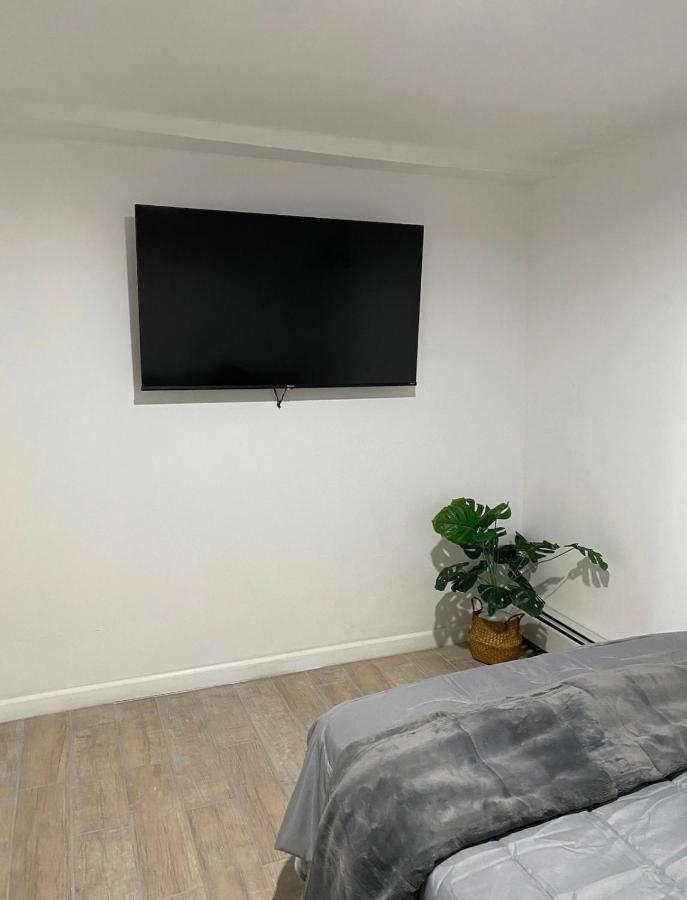 145 St Queens Near Jfk, Lga, & Citi Field, Free Parking In The Backyard 646-667-6696 Apartamento