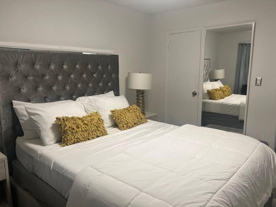 Cozy Lovely 2 Bedroom Apt, 5 Mins From Jfk Căn hộ *