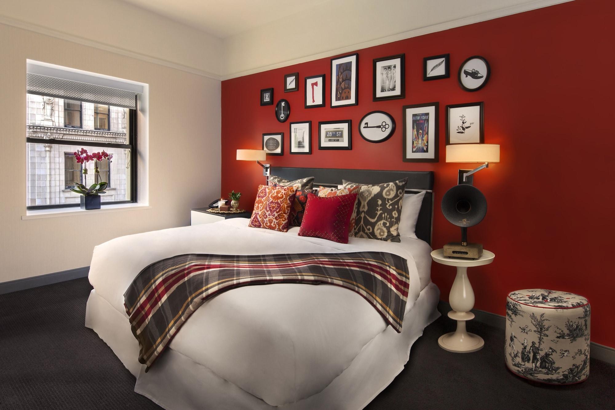 Khách sạn The Redbury 4*