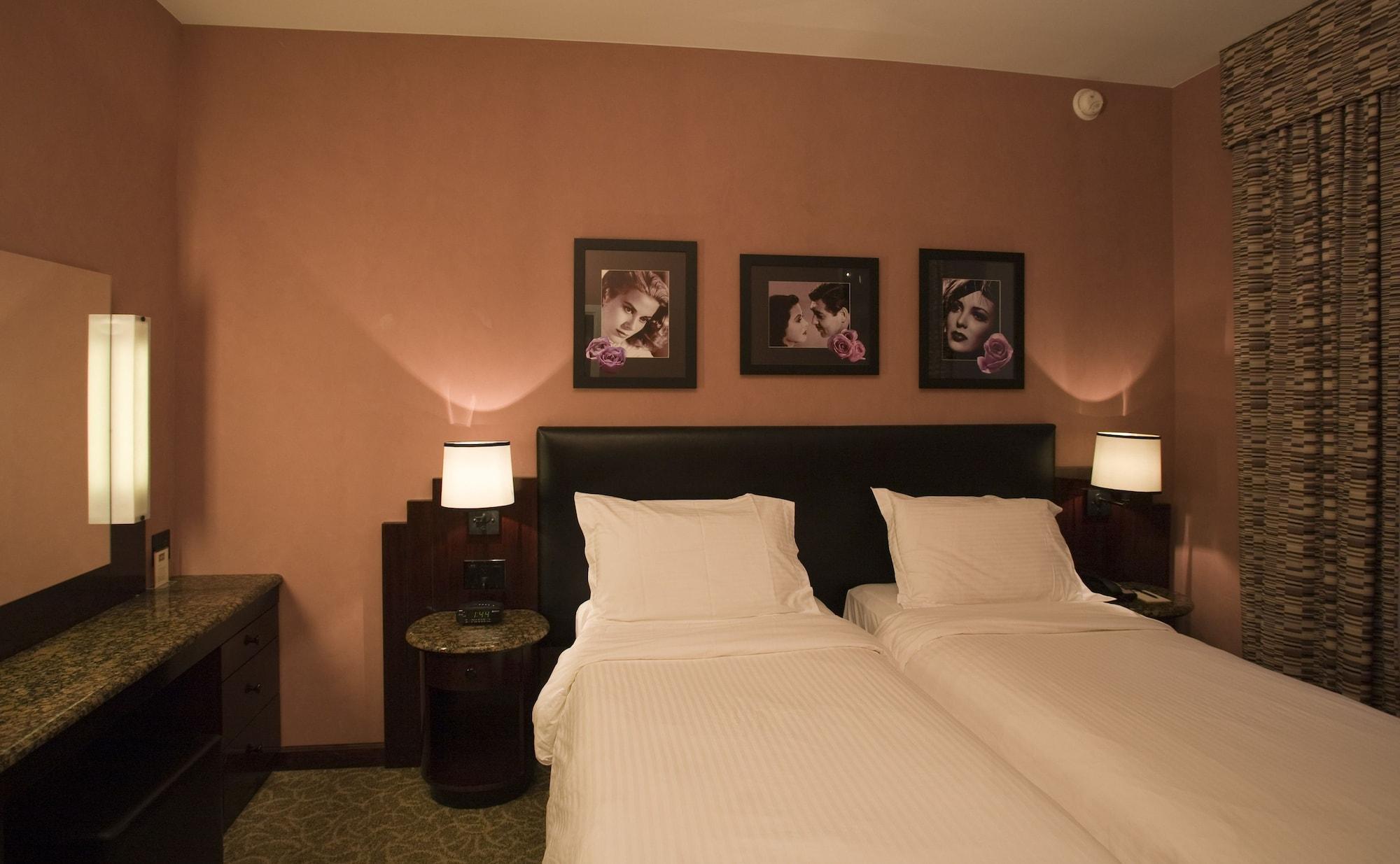 Hotel Washington Square