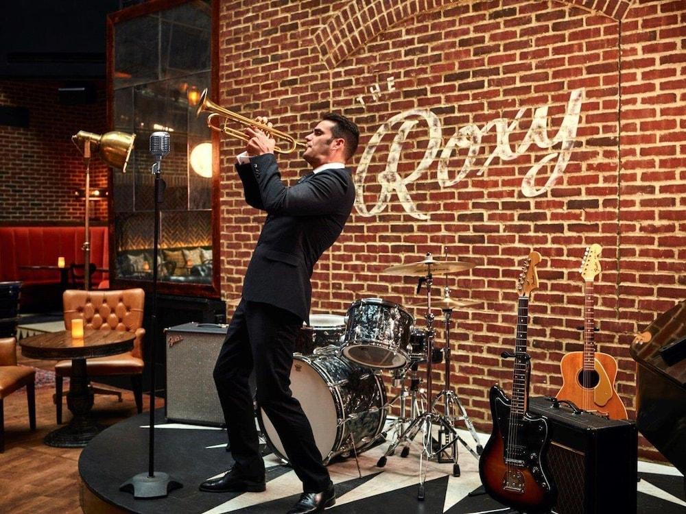 Roxy Khách sạn