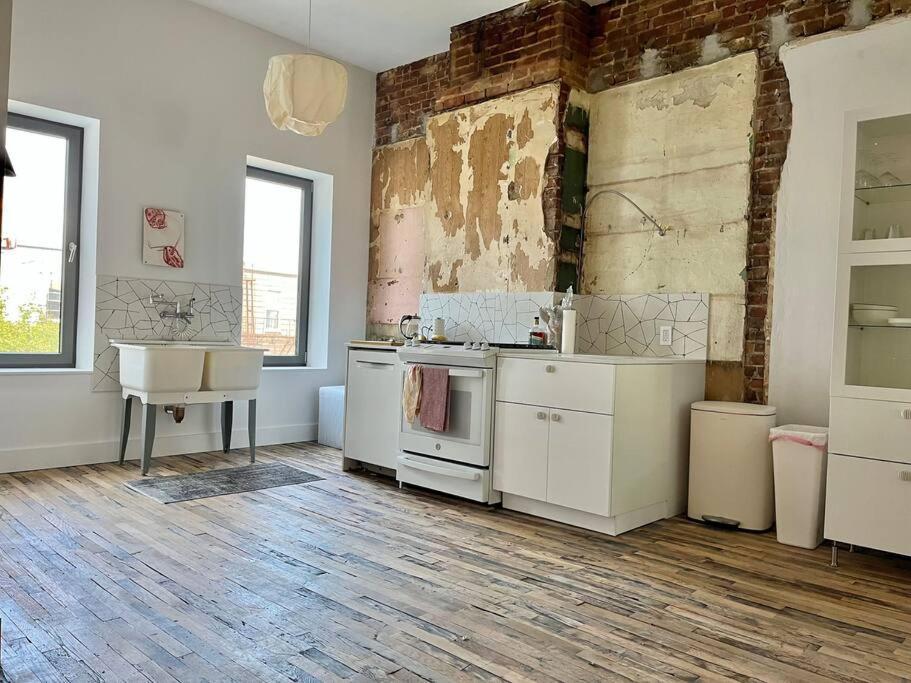 Apartment Deconstructed Loft In Greenpoint *