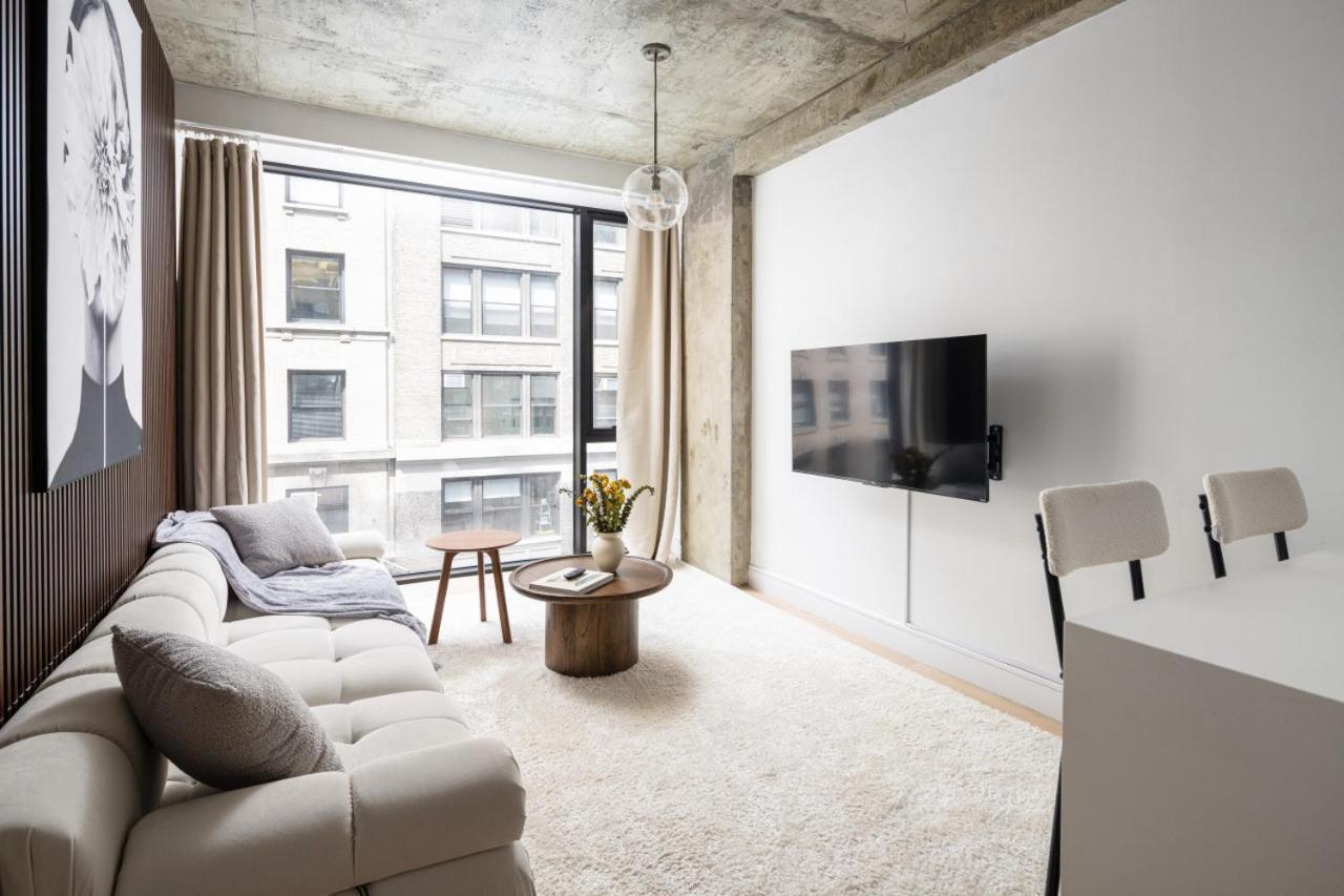 Chic And Spacious 2bd With Washer And Dryer In Unit Apartment