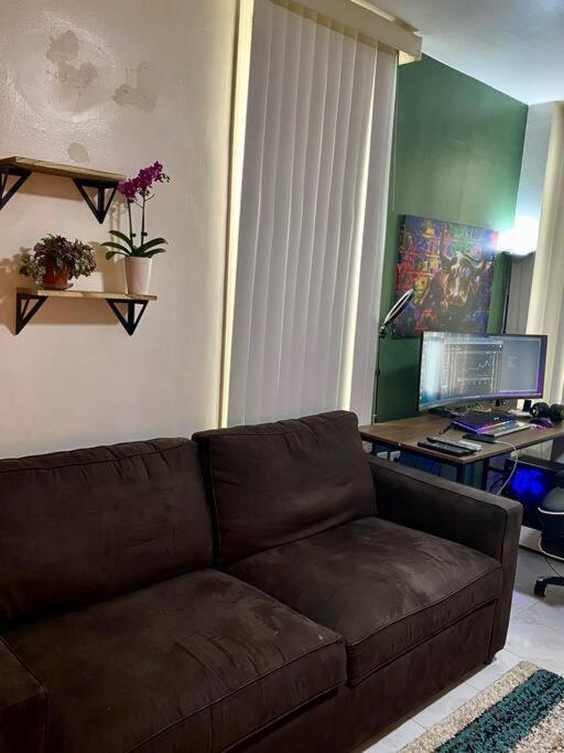 Cozy Private Apt 10 Min From Manhattan Subway! Apartamento