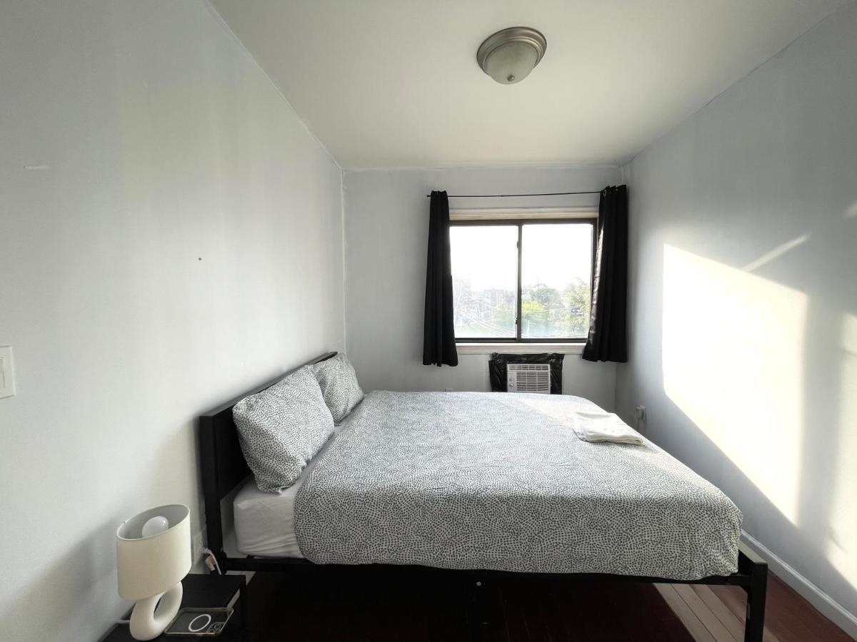 2br Elevator Apt 10min To Lga Airport 1min To Train! Nova York