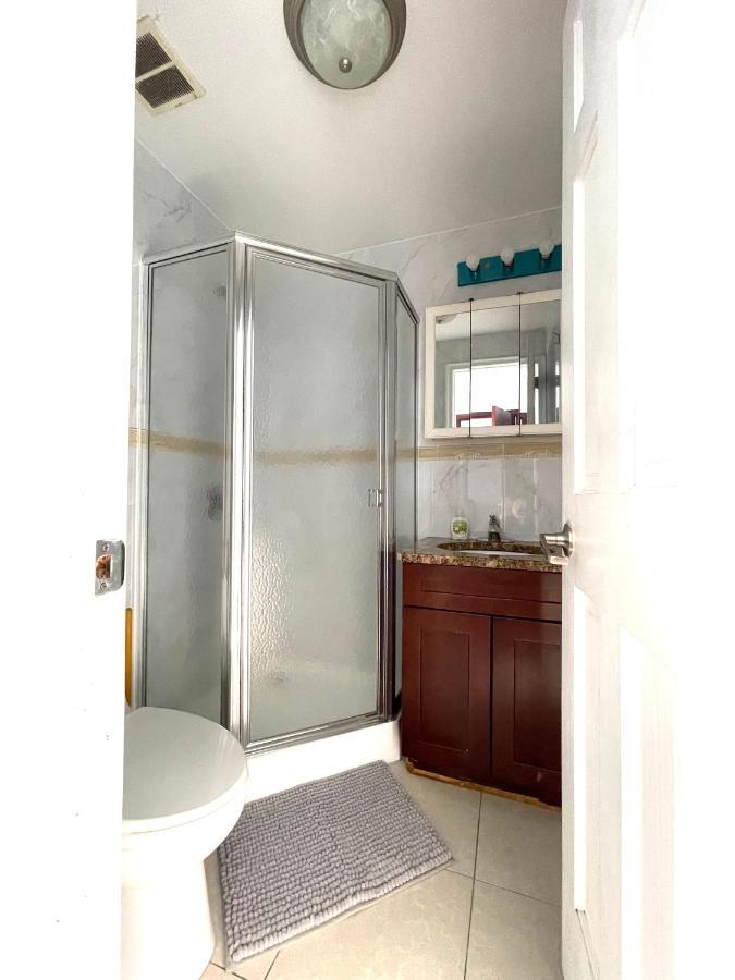 2br Elevator Apt 10min To Lga Airport 1min To Train! Nova York