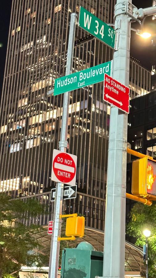 Husdon Rt * New York