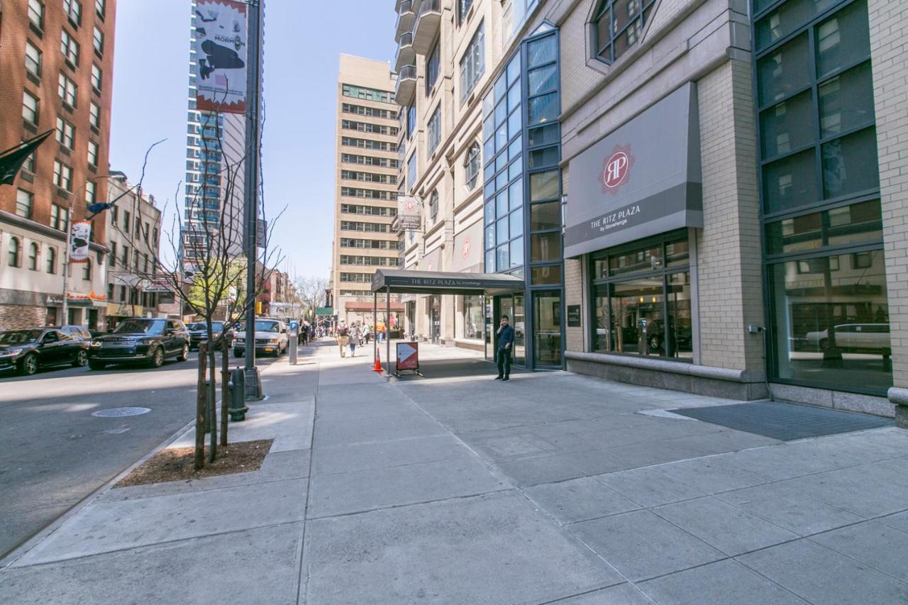 Midtown 2br W Elevator Wd Nr Entertainment Nyc-1227 Apartment New York
