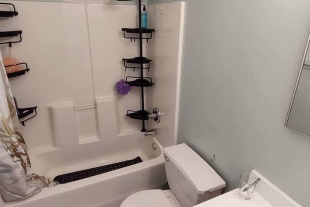 Quiet Double In Williamsburg Ground Floor Near Subway Ở trọ *