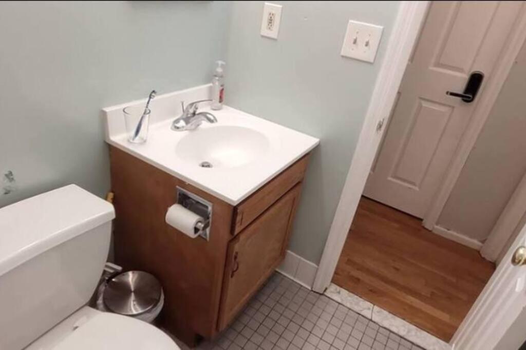 Quiet Double In Williamsburg Ground Floor Near Subway Ở trọ