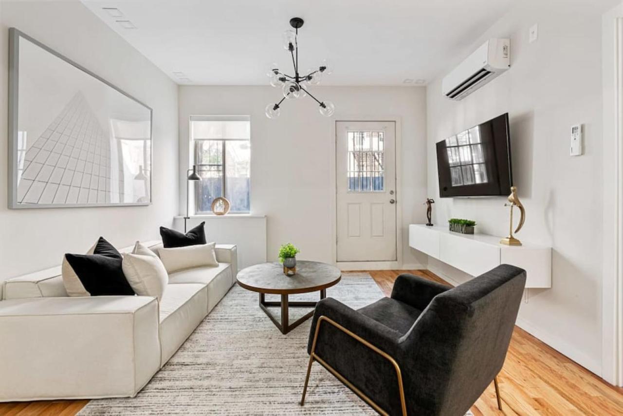 Căn hộ Luxury 3br Duplex W Private Patio In Upper East New York