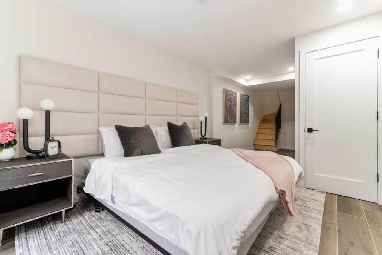 Căn hộ Luxury 3br Duplex W Private Patio In Upper East New York
