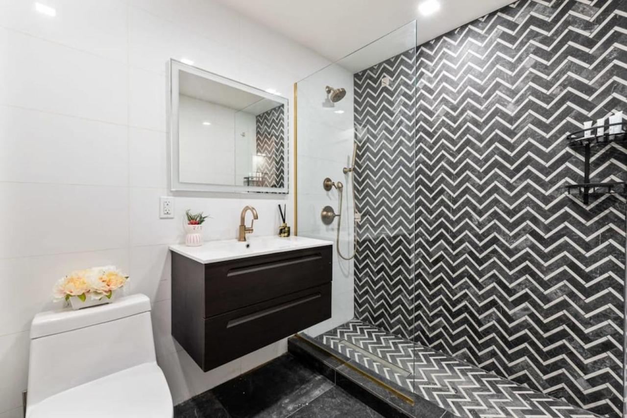 Luxury 3br Duplex W Private Patio In Upper East Căn hộ New York