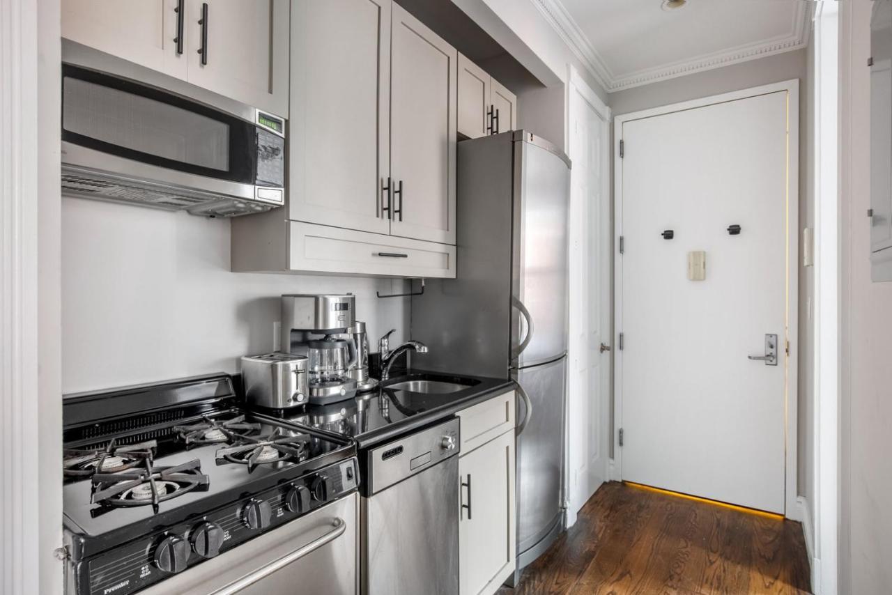 Căn hộ East Village 2br W Wd Nr Groceries Nyc-1261 *