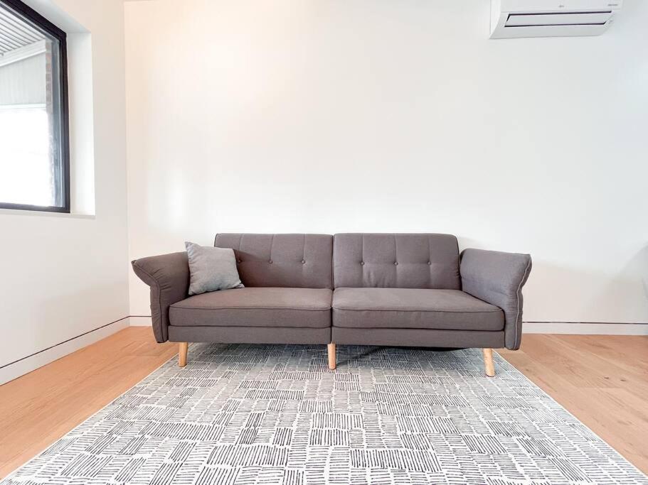 Căn hộ New Ample And Cozy One Bedroom In Brooklyn At Rem-casa New York