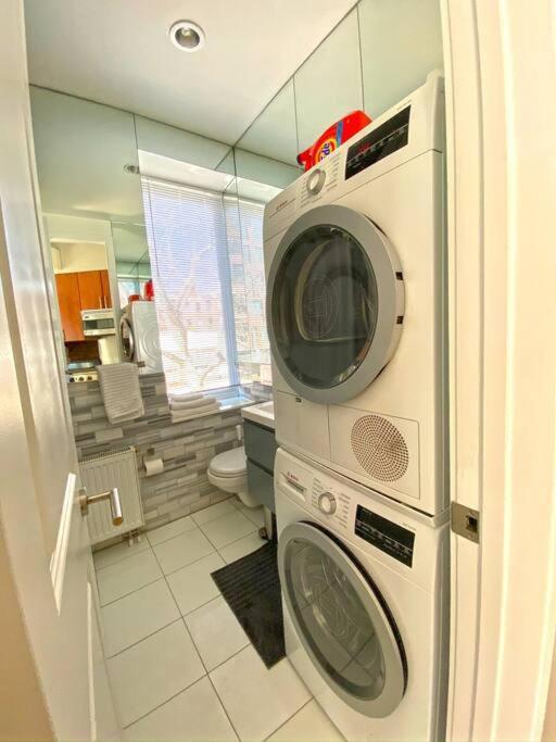 Căn hộ Gorgeous Three Bedroom West Village Townhouse