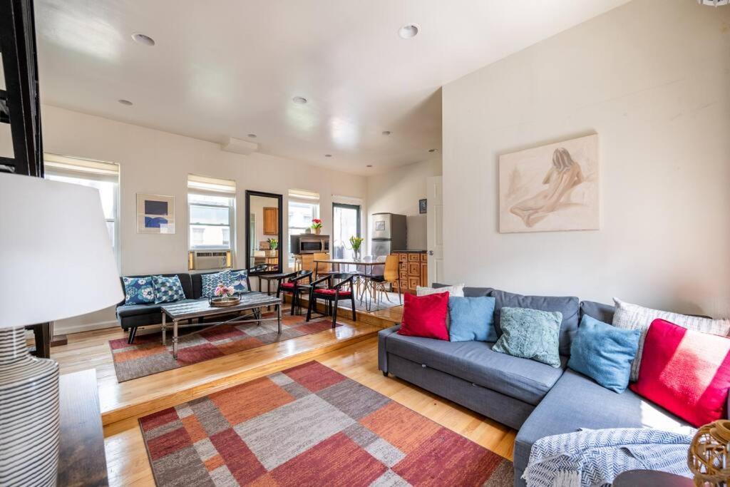 East Village Townhouse Apartamento *