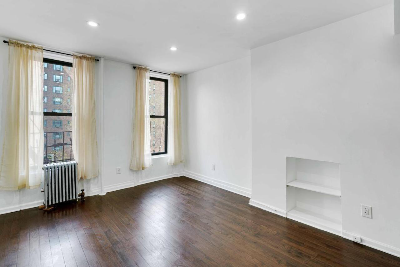 Apartment 407: East Village New York