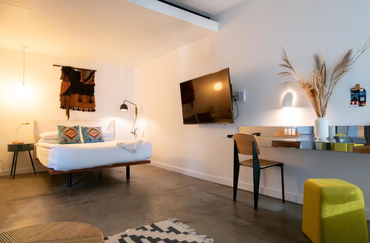 Khách sạn Alameda, Highline 4*