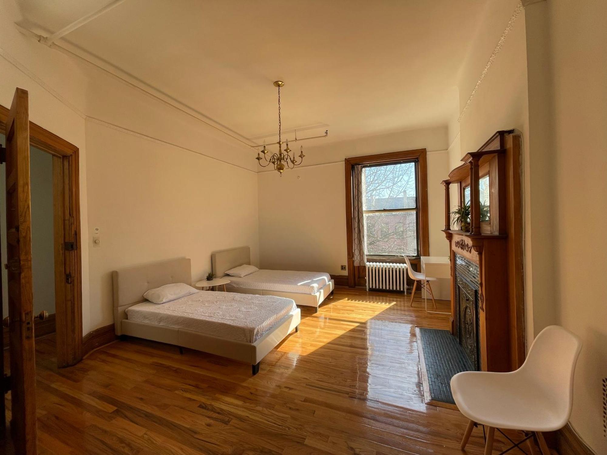 Large In Charming Townhouse Hospedagem domiciliar