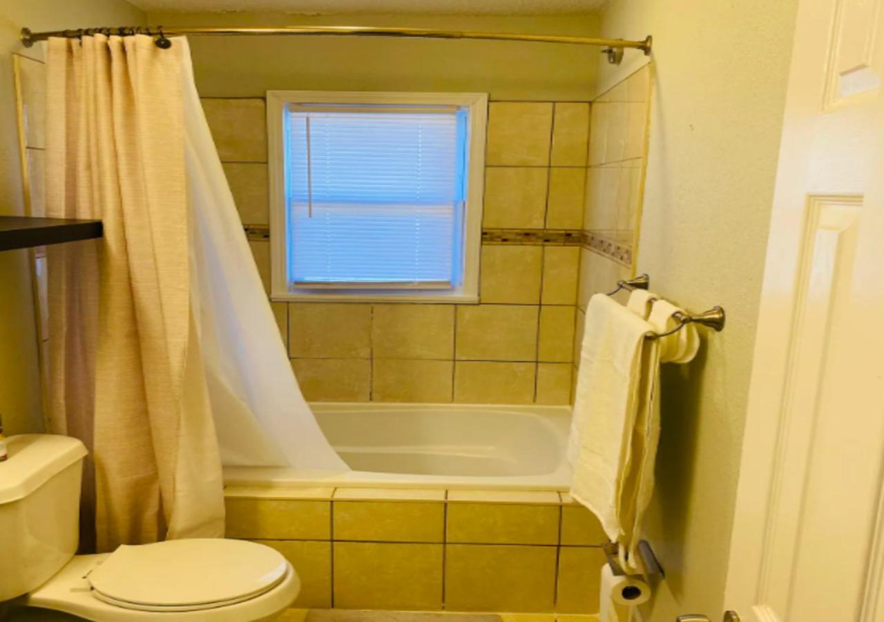 Apartment Modern 2 Bed One Bath At West Side