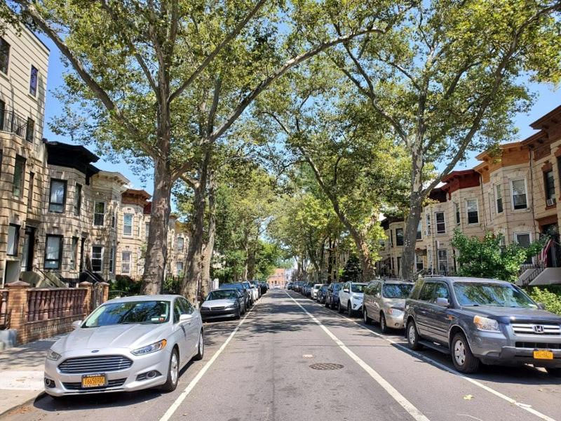 Cozy, Large And Fully Furnished - Near The L Train Homestay
