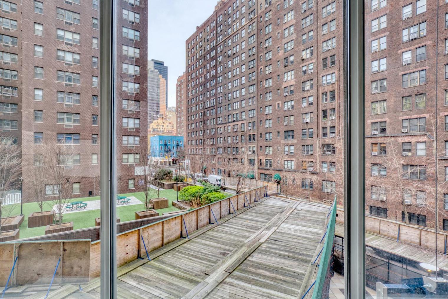Midtown E 2br W Elevator Doorman Gym Nr Un Nyc-753 Apartment