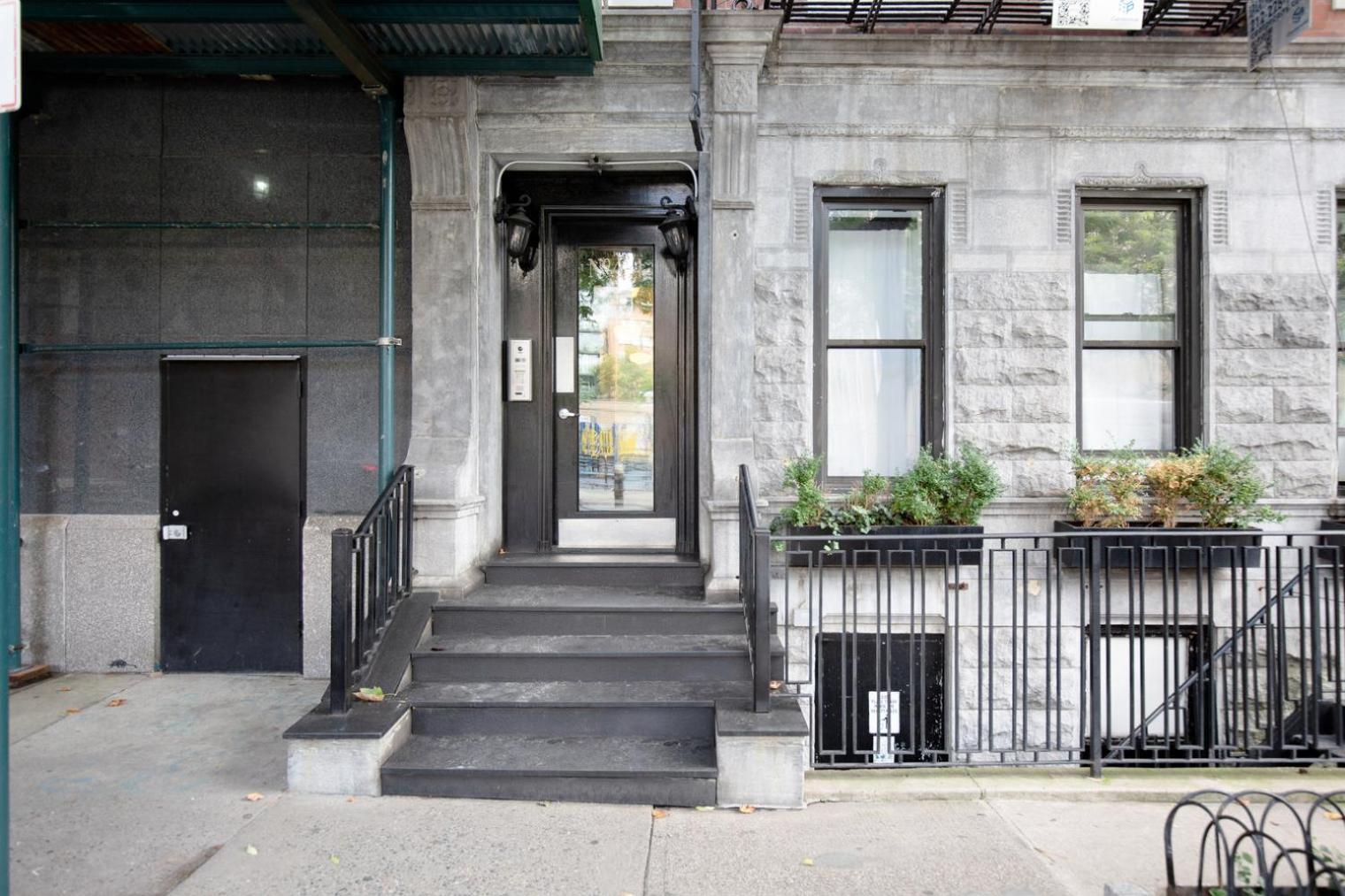 Apartment Midtown West 2br W Wd Wine Fridge Nr 1 Train Nyc-909 New York