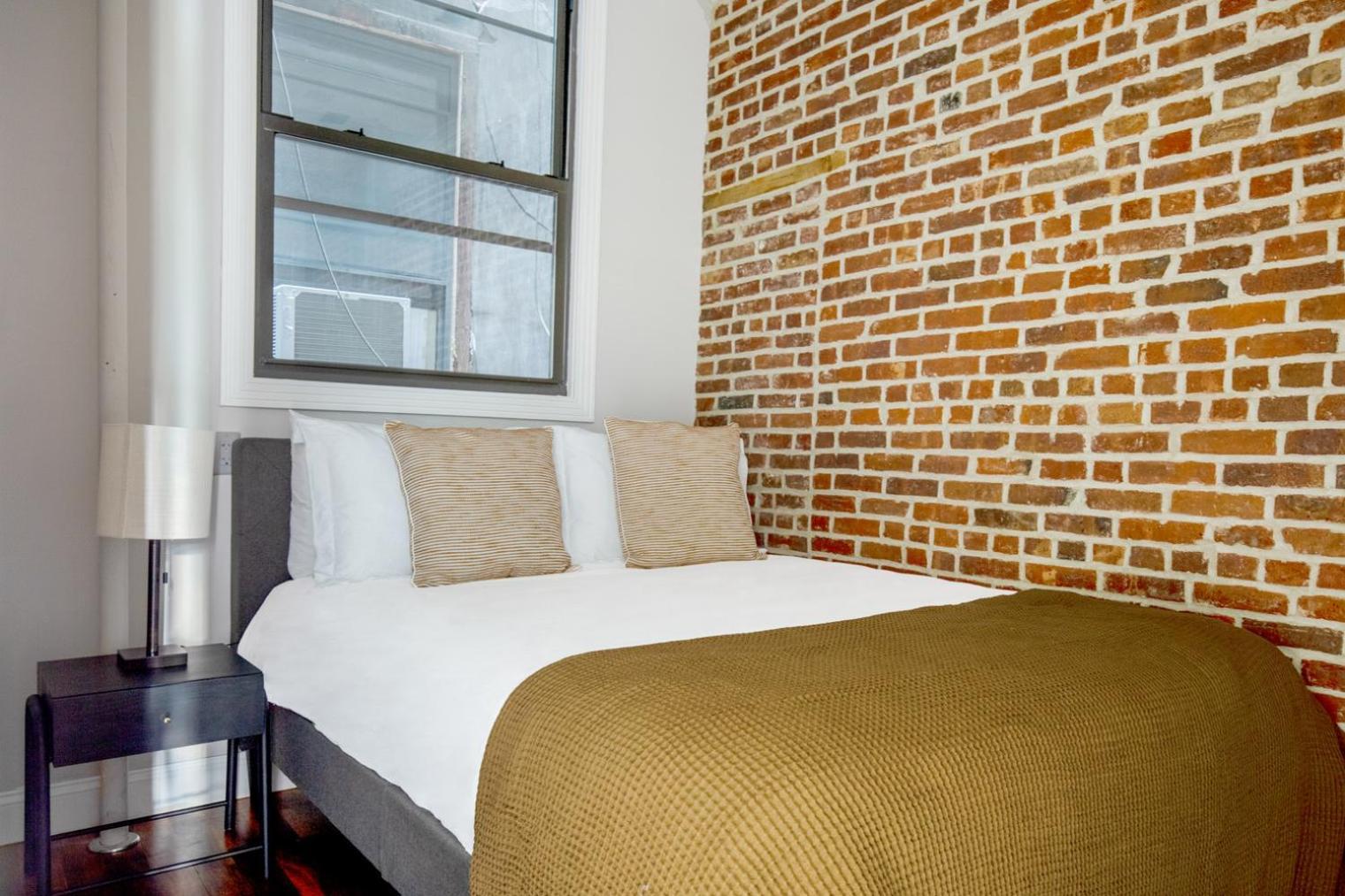 Midtown West 2br W Wd Wine Fridge Nr 1 Train Nyc-909 New York