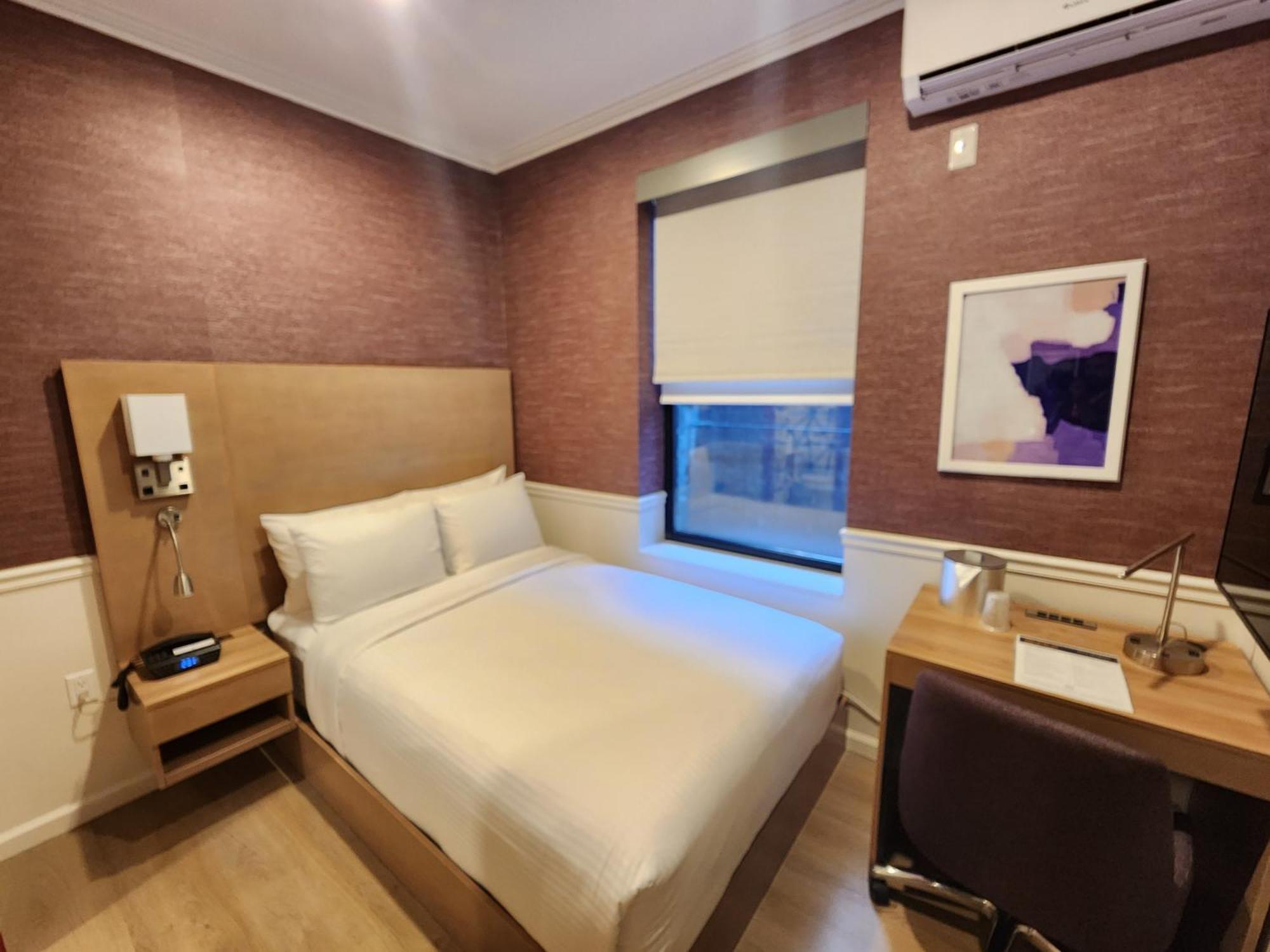 Khách sạn The Mayfair Times Square, Ascend Collection 3*