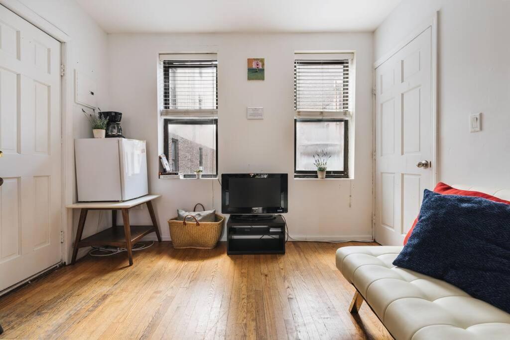 East Village Townhouse Apartamento *