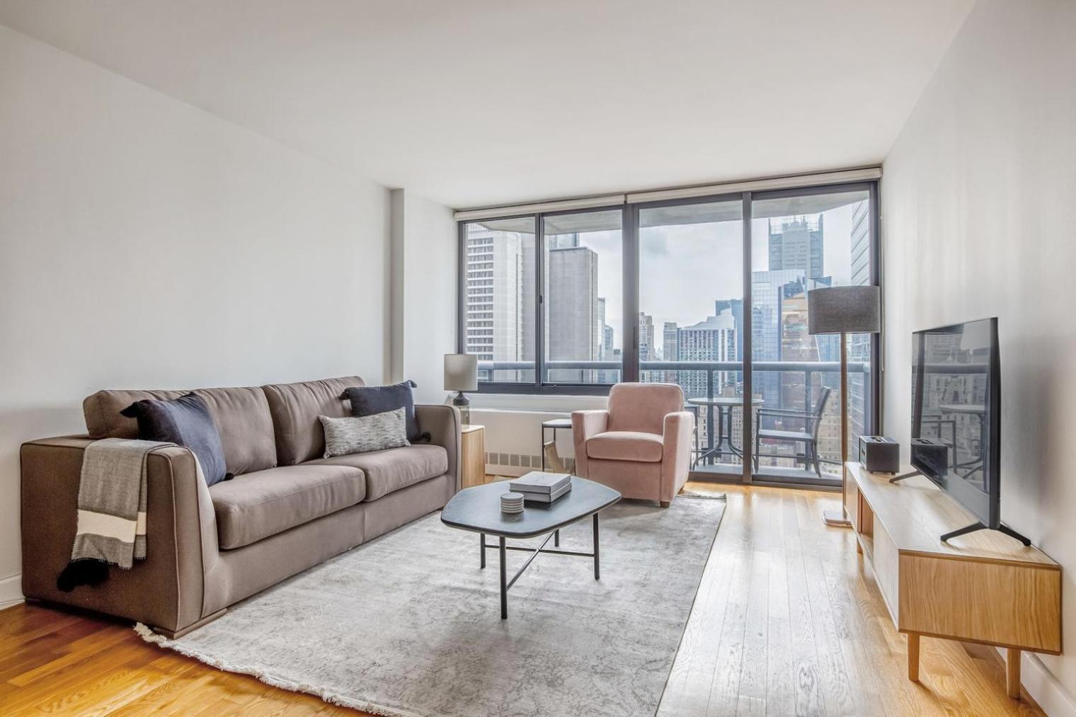 Midtown 2br W Elevator Wd Nr Entertainment Nyc-1227