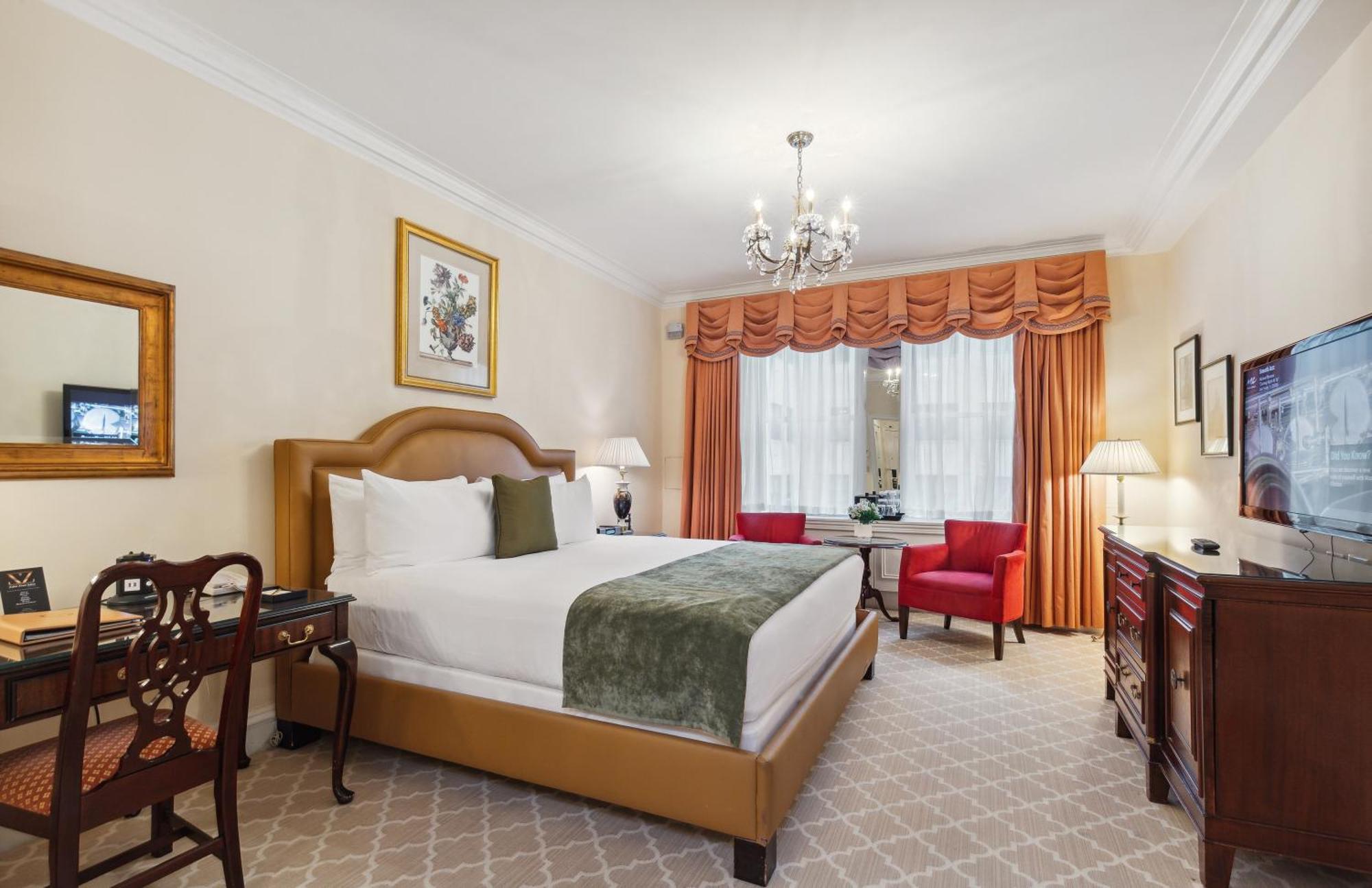 Khách sạn The Sherry Netherland 5*
