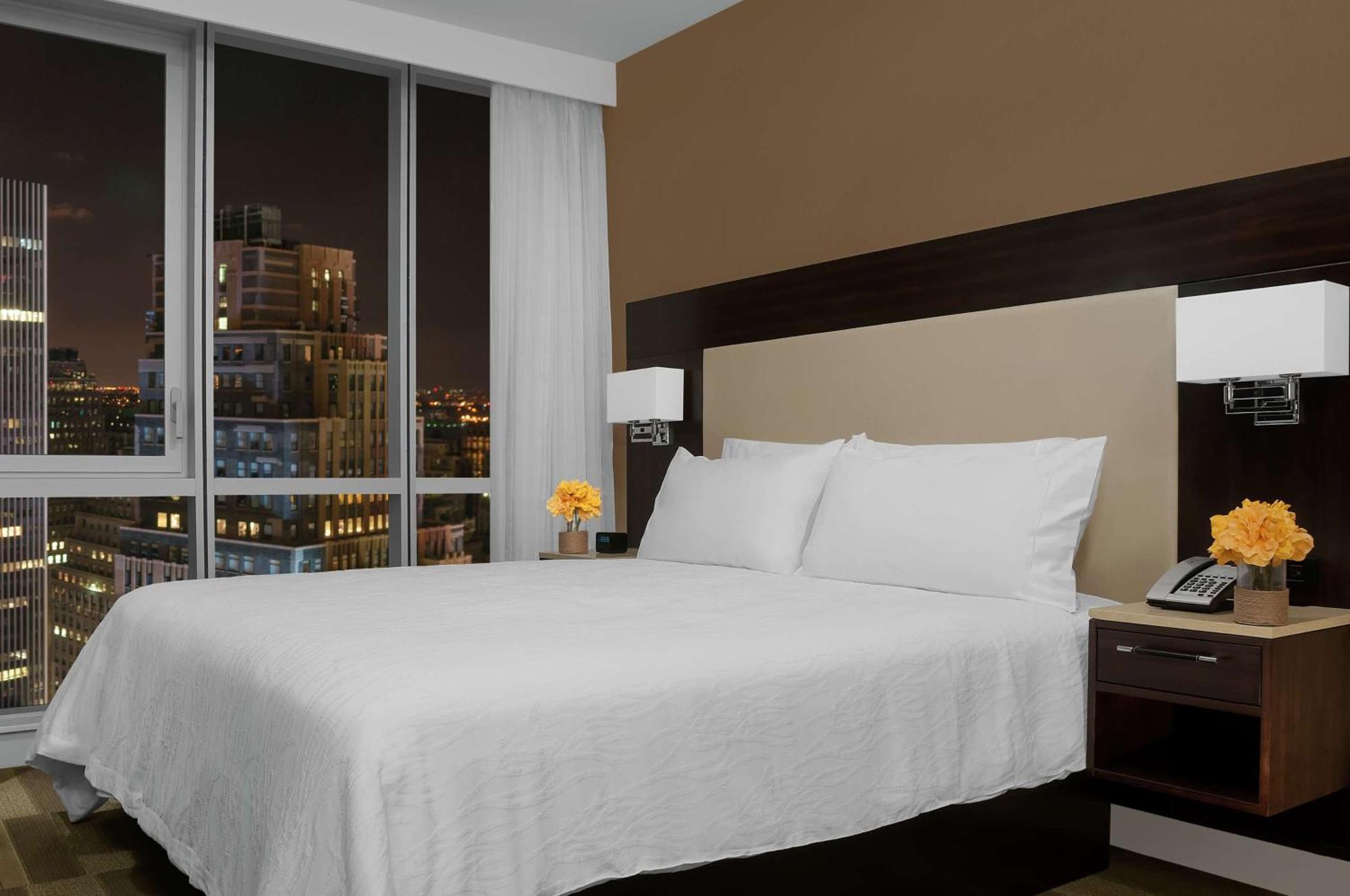 Hilton Garden - Times Square Khách sạn 3*