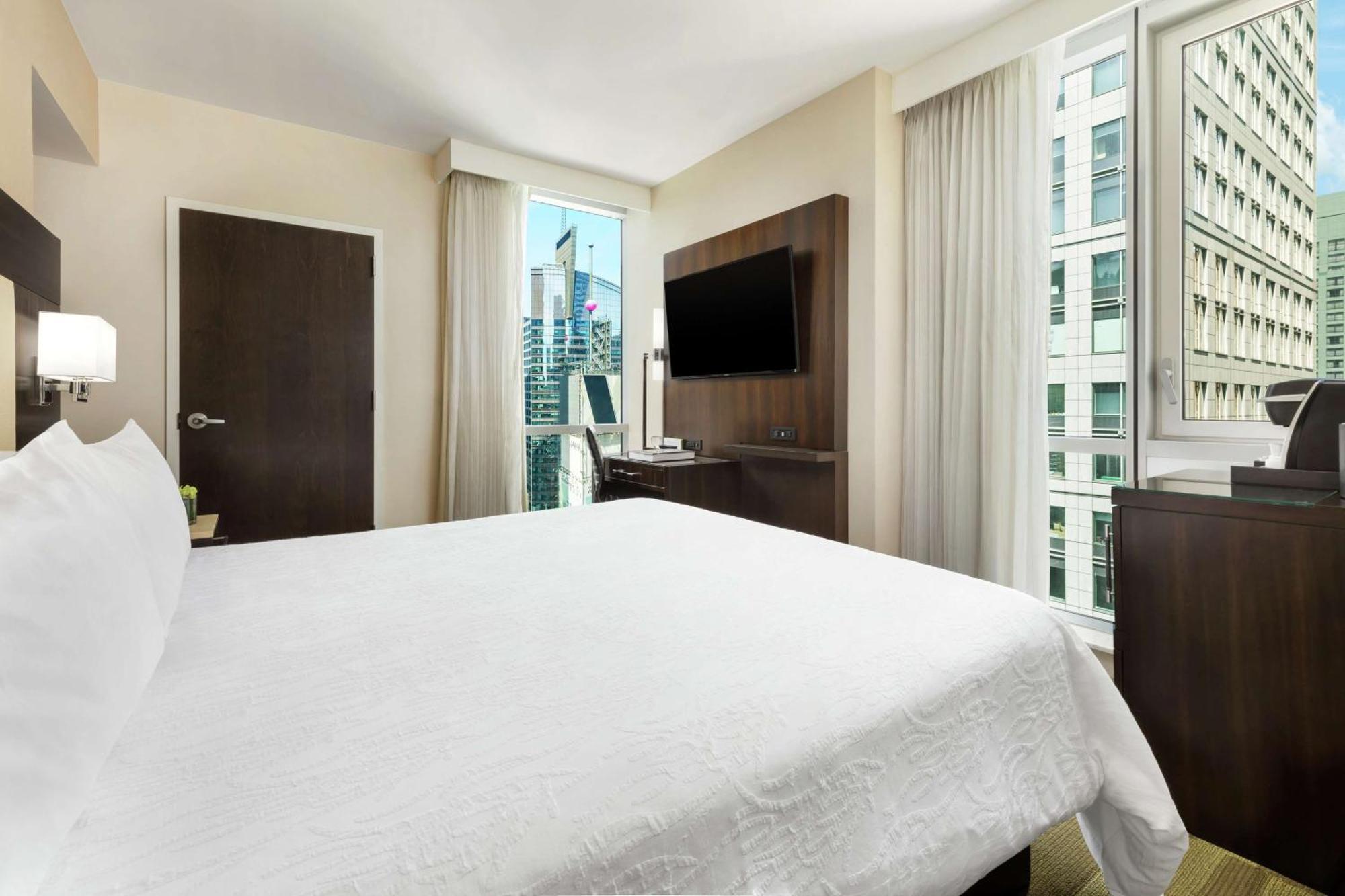 Khách sạn Hilton Garden - Times Square