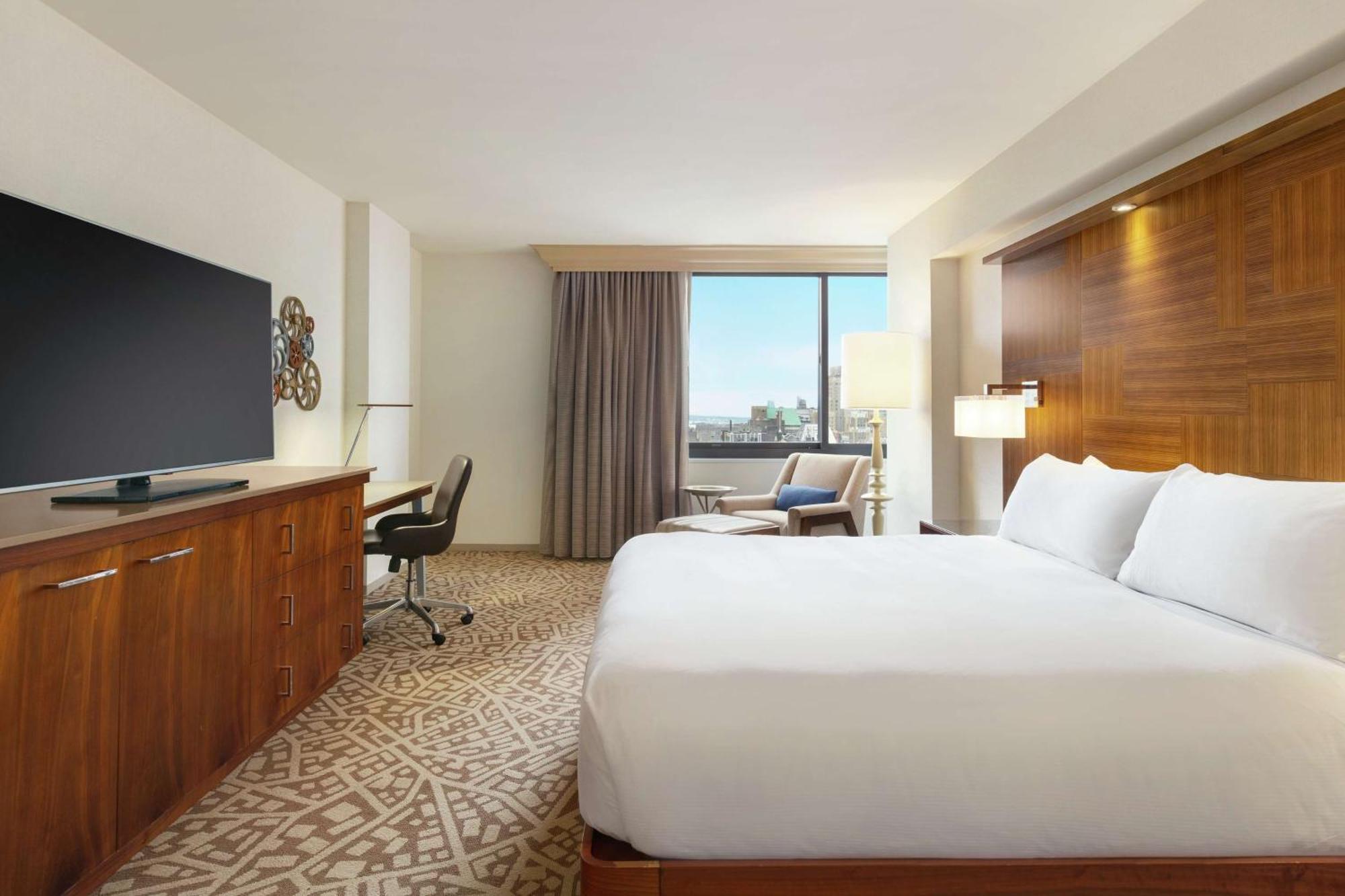 Khách sạn Hilton Times Square