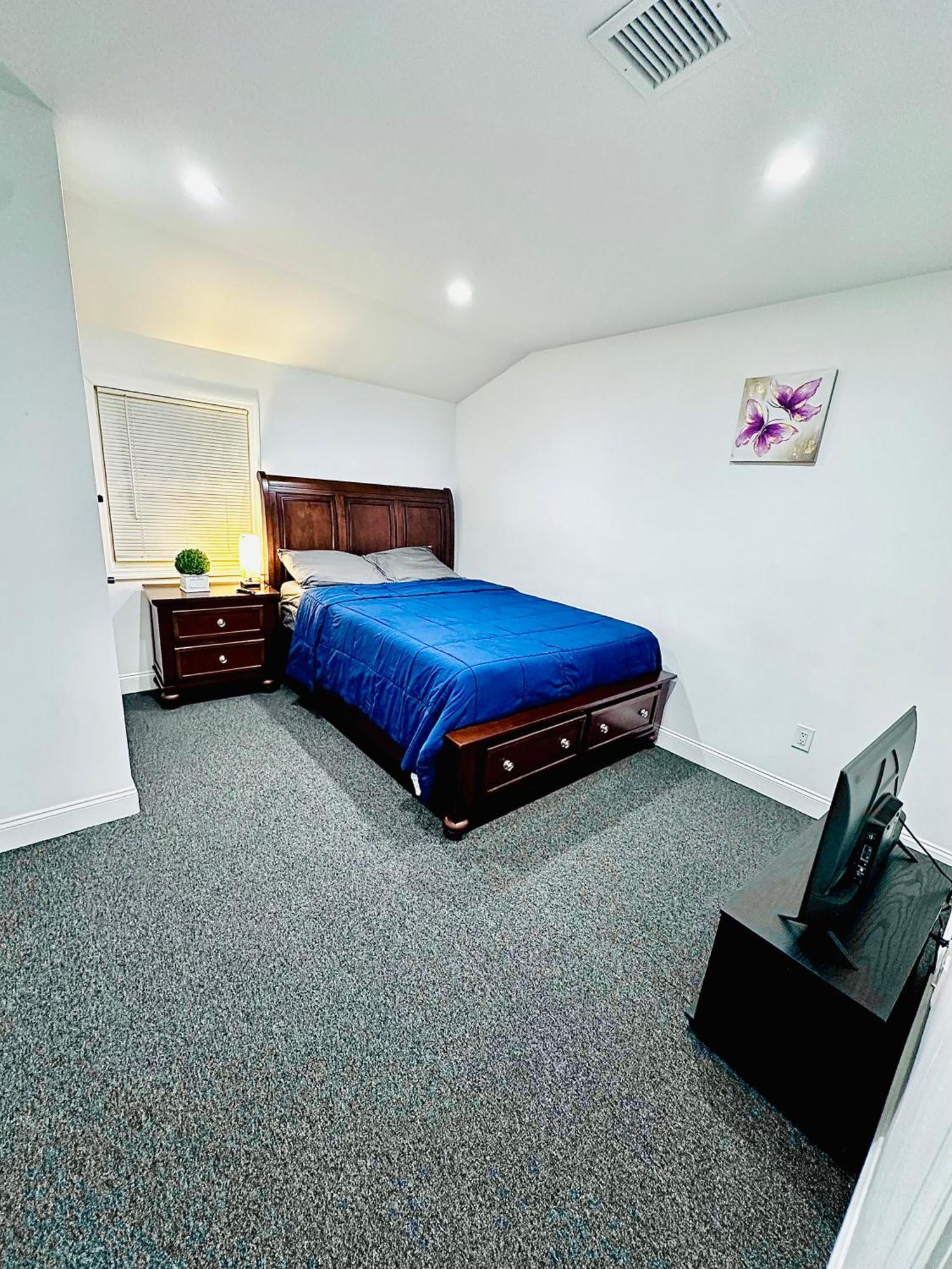 Guest house Jfk 5 Min Away