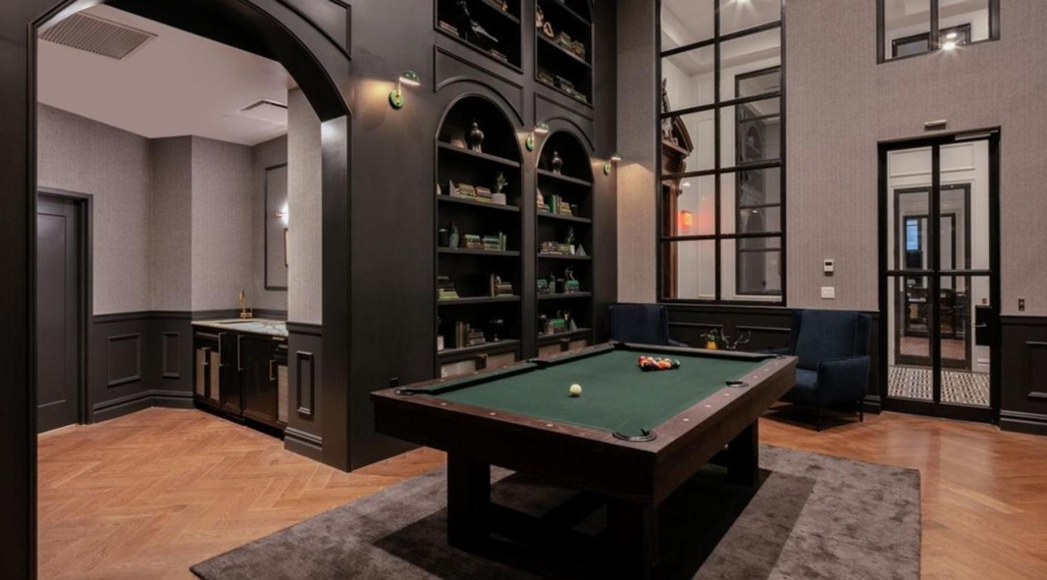 Apartment Fidi Jr 1br W Gym Doorman Lounge Nr Park Nyc-1335 *
